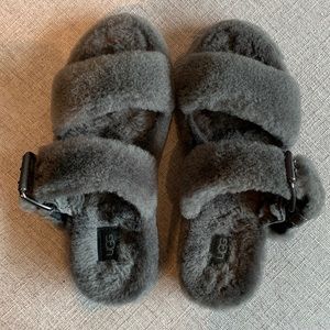 UGG SLIDES